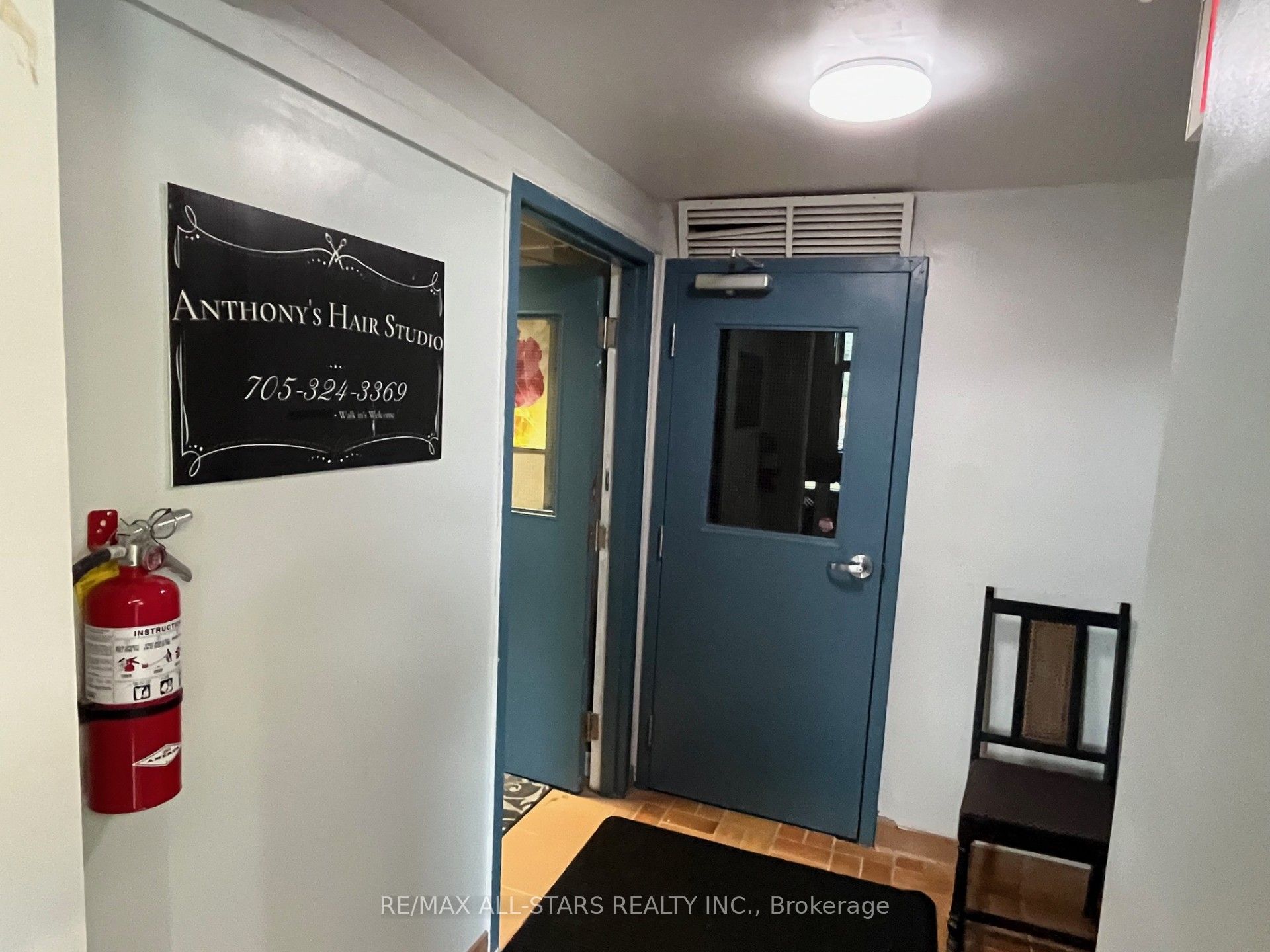 87 Adelaide Street Property Photo 9