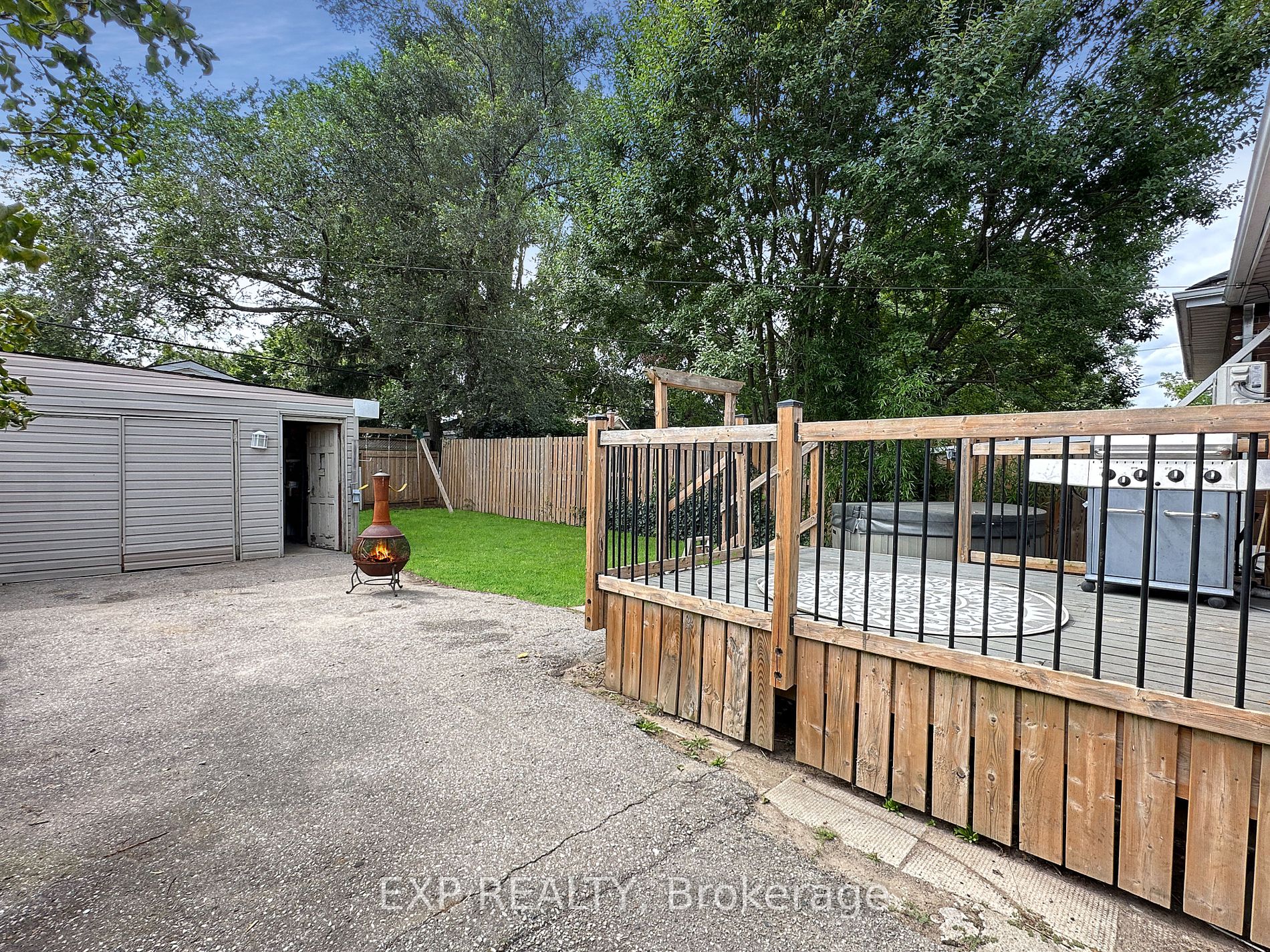 149 Giles St Property Photo 7