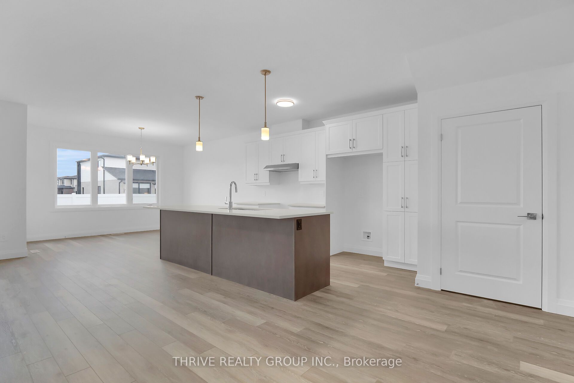 2374 Jordan Boulevard Property Photo 2