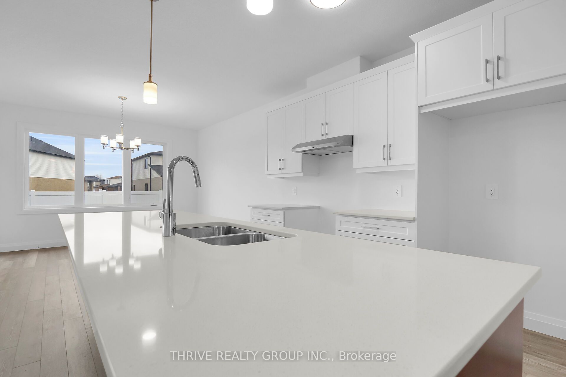 2374 Jordan Boulevard Property Photo 4