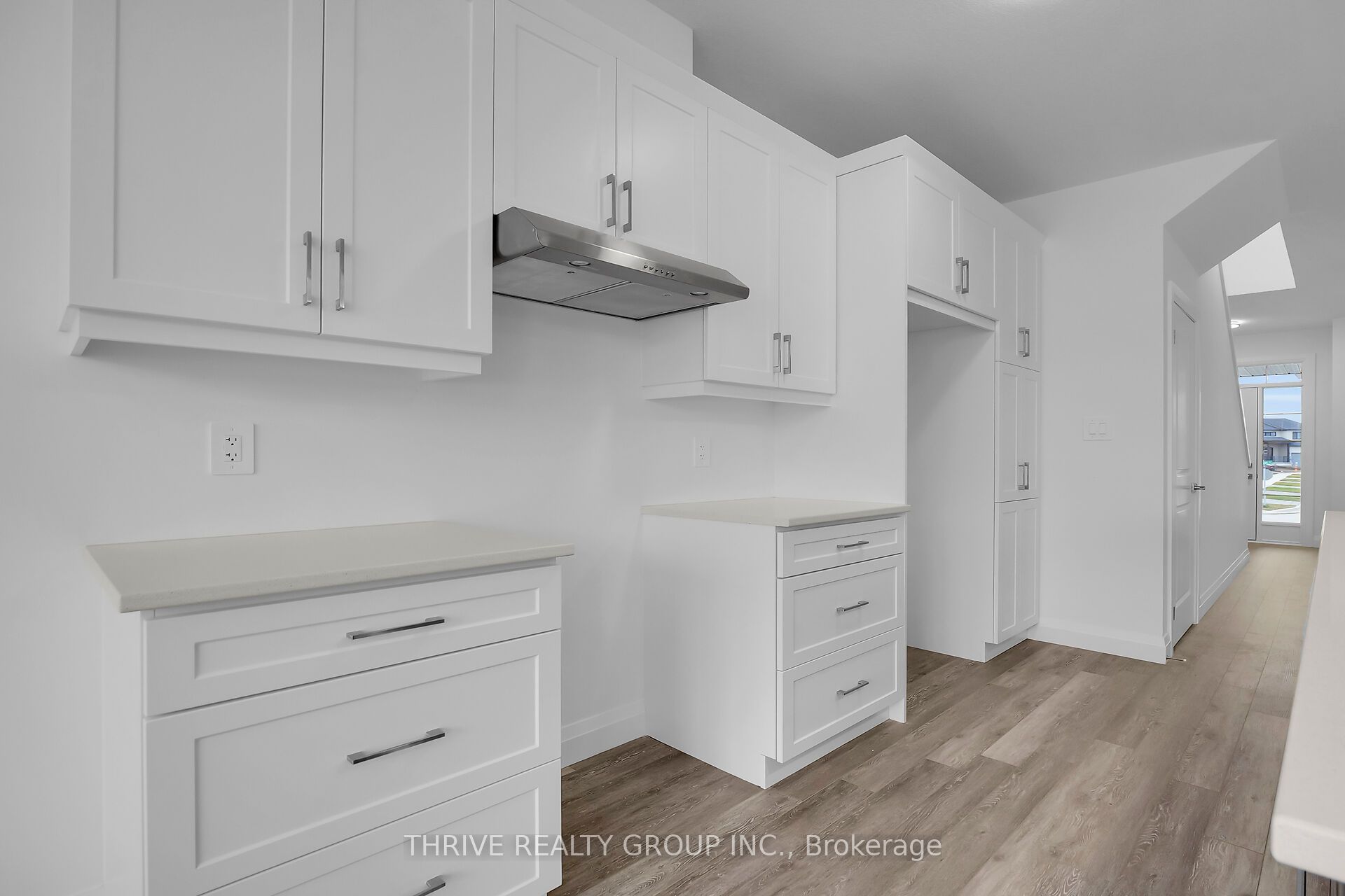 2374 Jordan Boulevard Property Photo 5