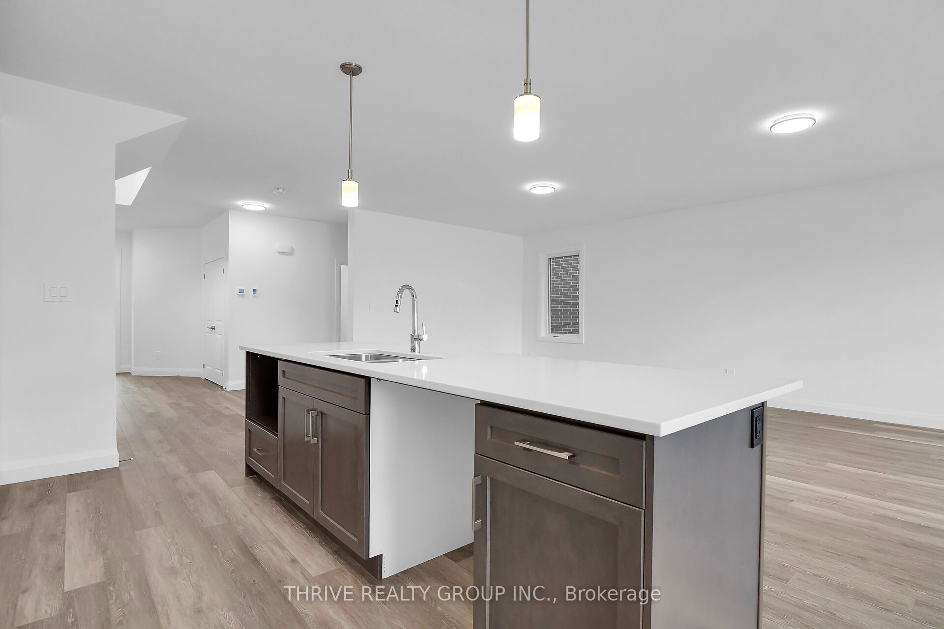 2374 Jordan Boulevard Property Photo 6
