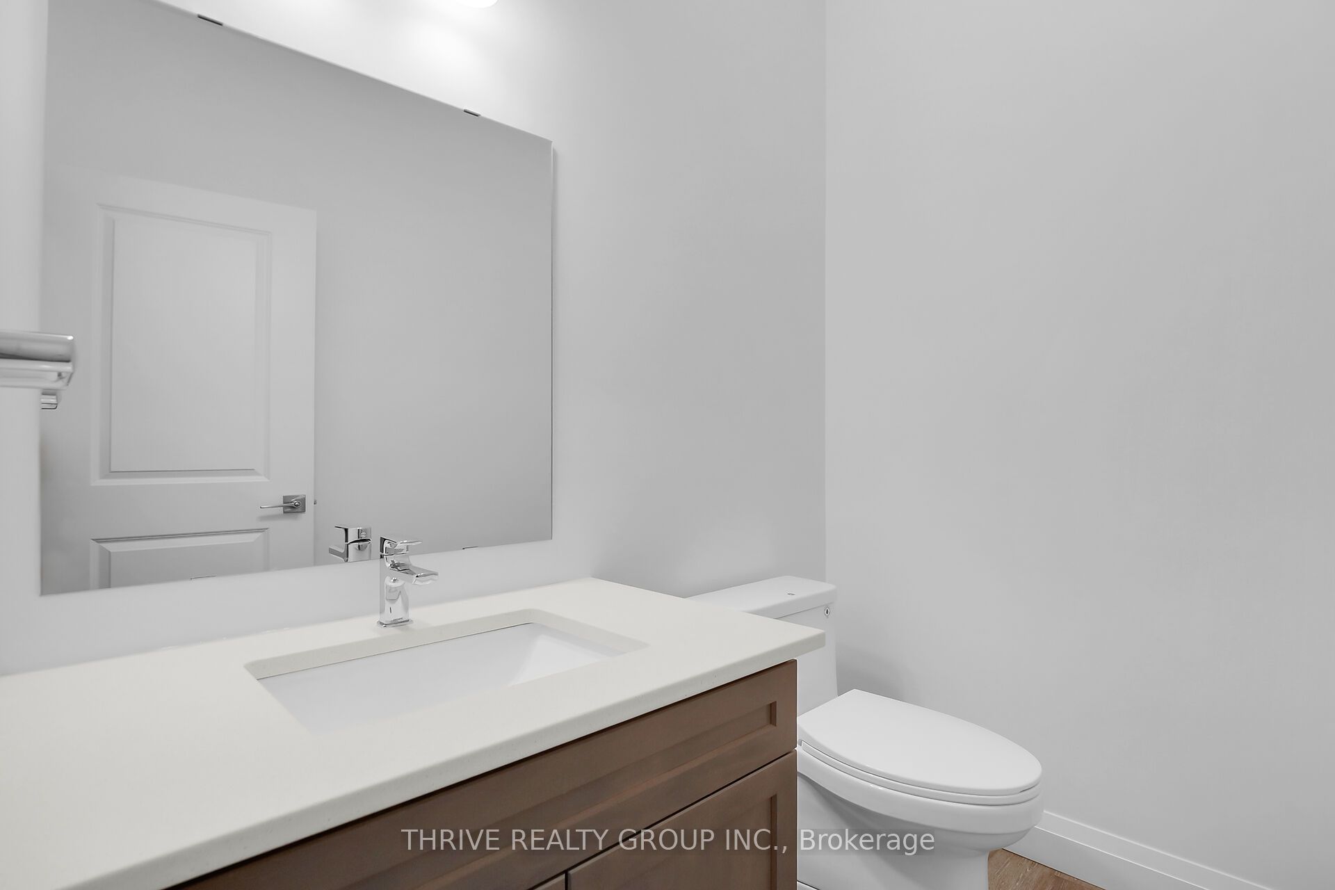 2374 Jordan Boulevard Property Photo 11