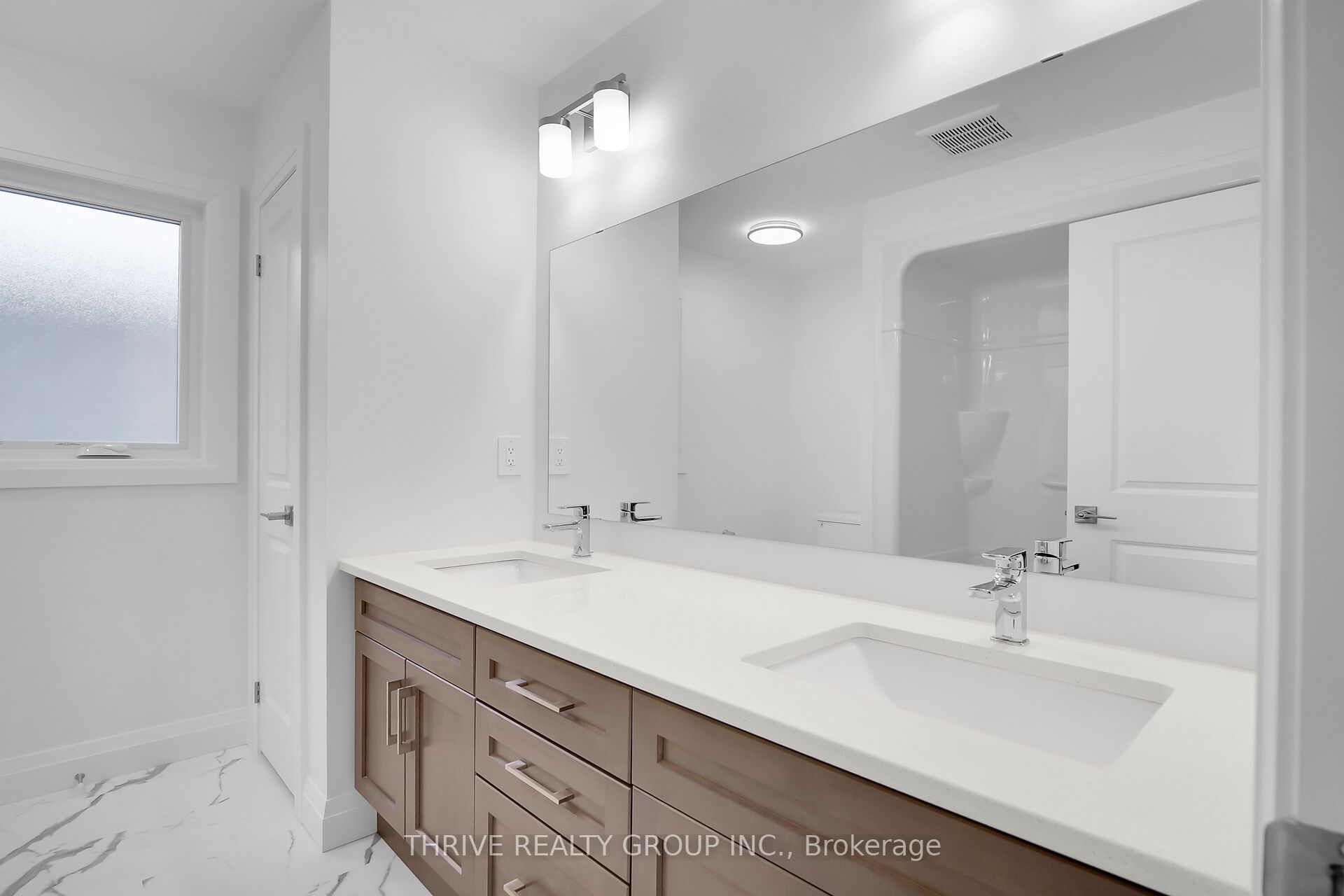2374 Jordan Boulevard Property Photo 16