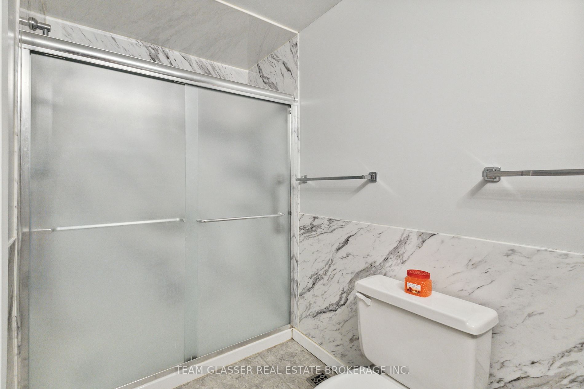 51 Edgemere Pl Property Photo 10