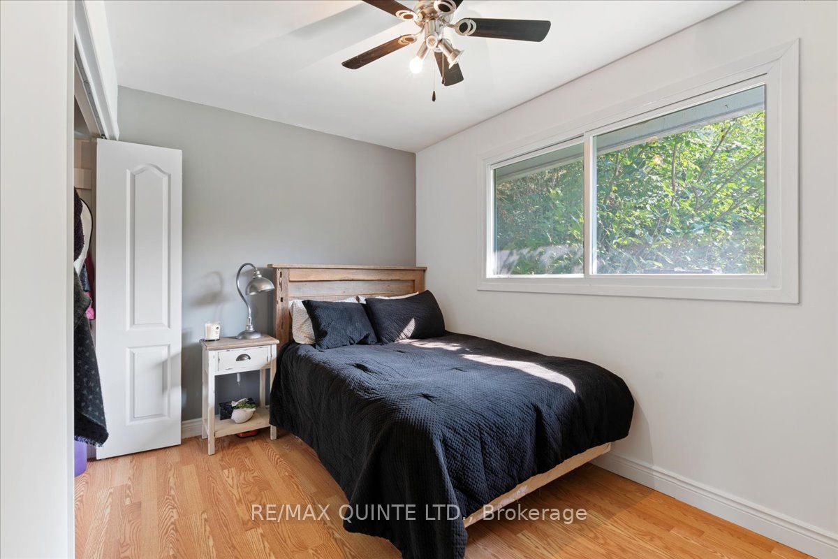 27 Downes Ave Property Photo 13