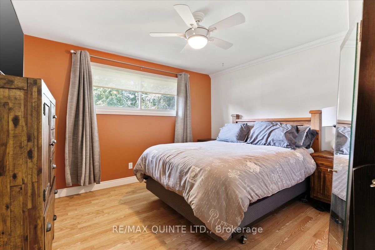 27 Downes Ave Property Photo 16