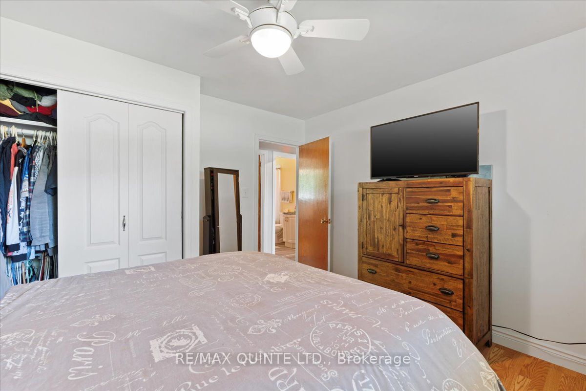 27 Downes Ave Property Photo 17