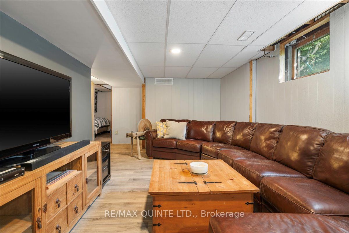 27 Downes Ave Property Photo 20