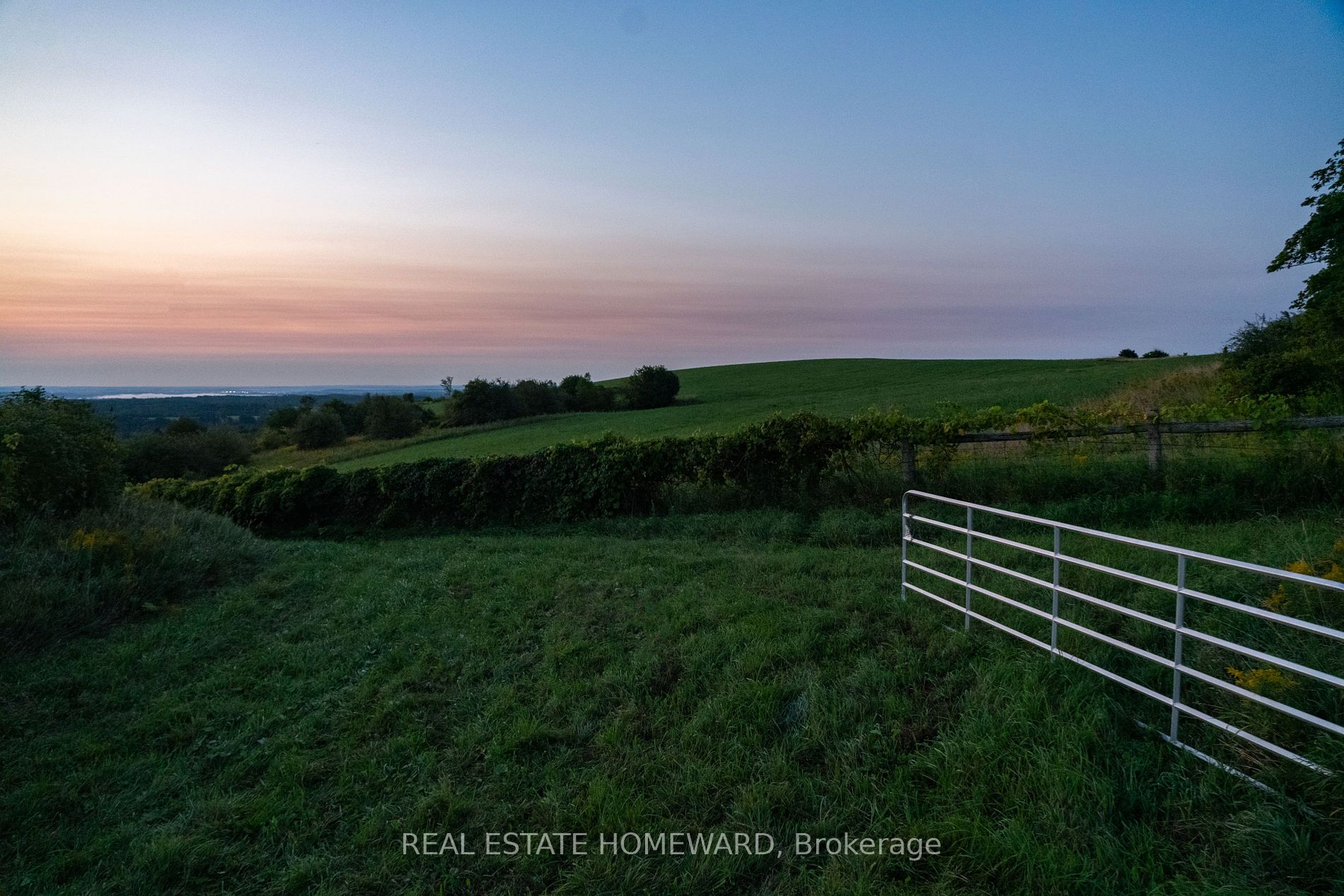 876917 5th Line S Property Photo 20
