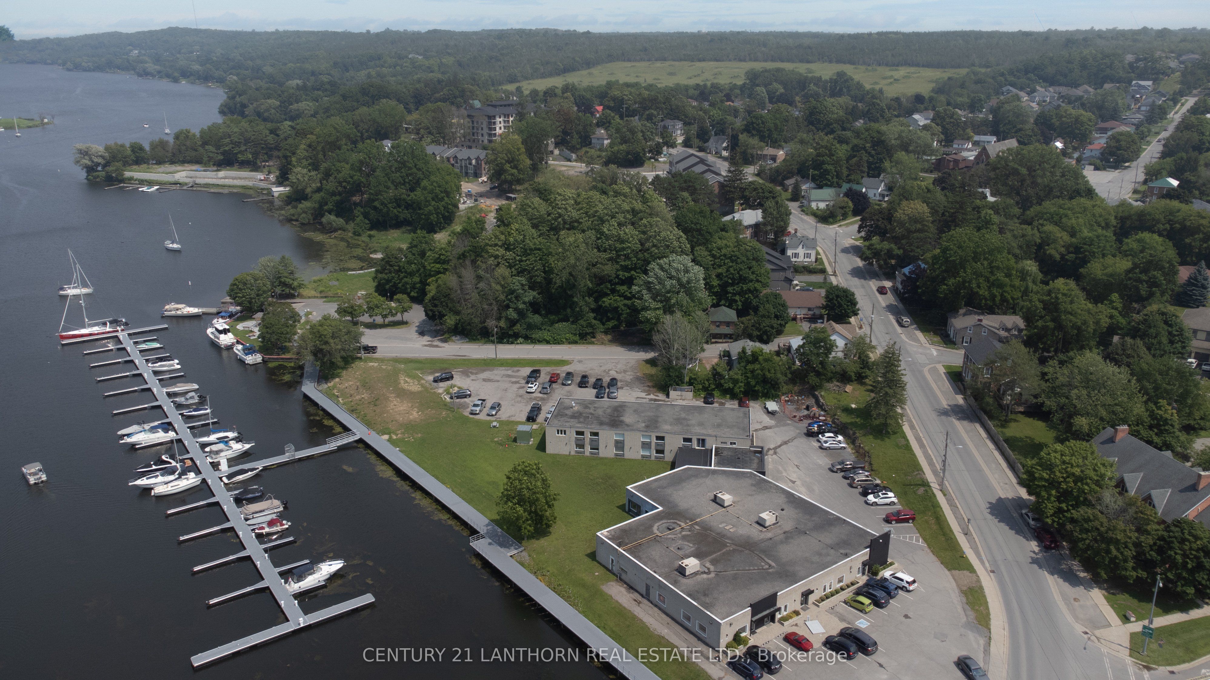 #213 - 35 Bridge Street Property Photo 2