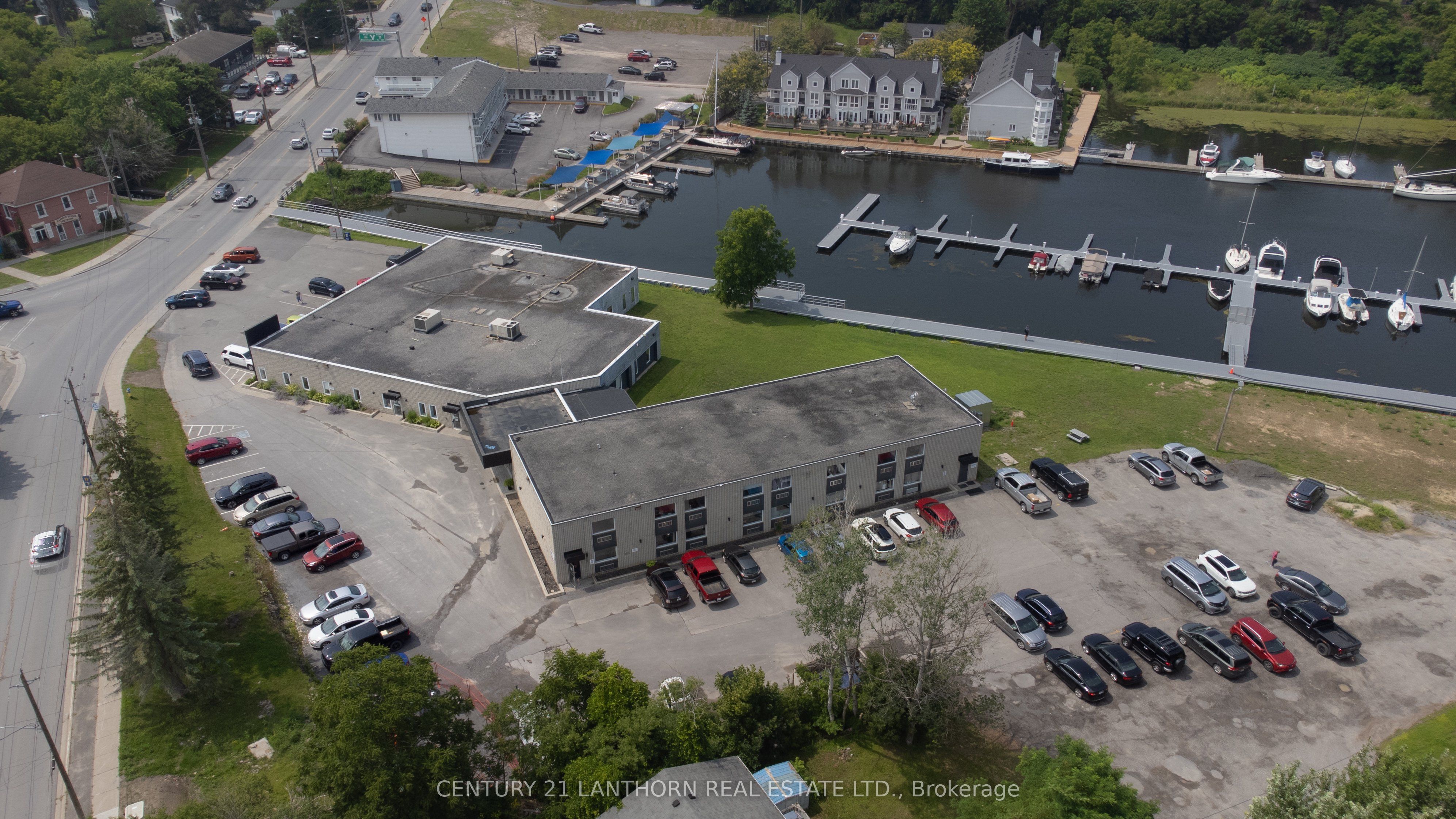 #213 - 35 Bridge Street Property Photo 3