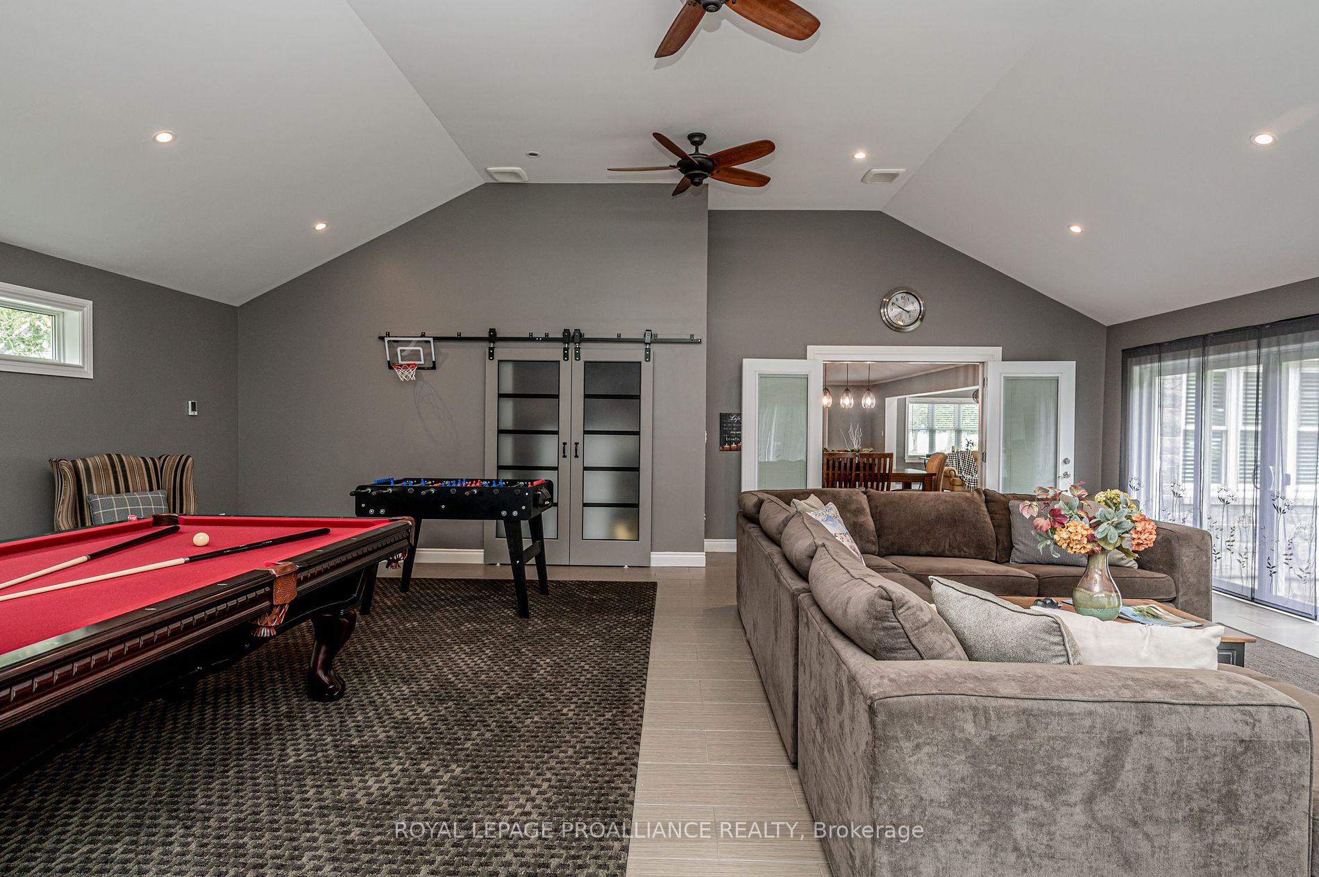 1014 Mulberry Lane Property Photo 3