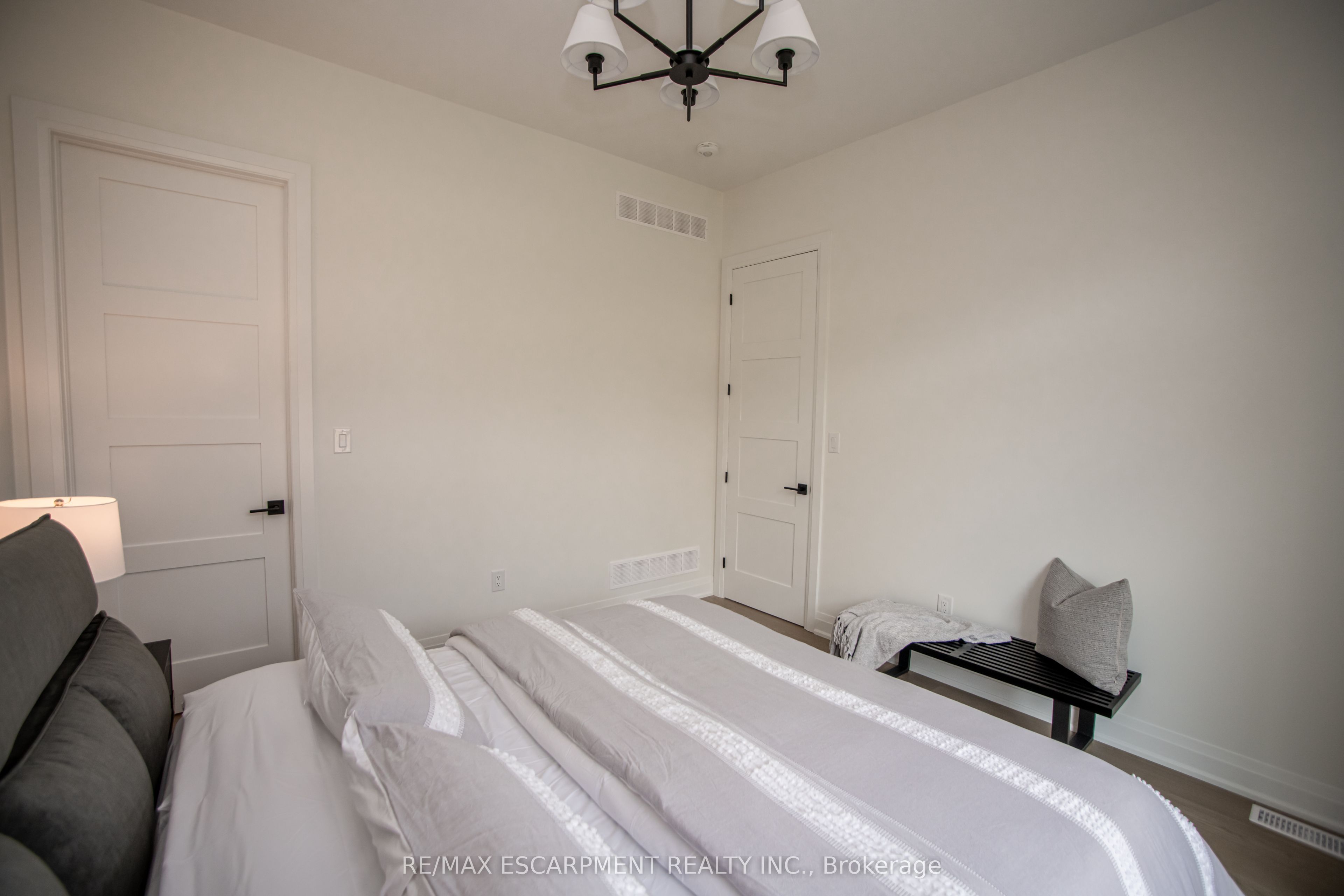 11 Primrose Street Property Photo 25