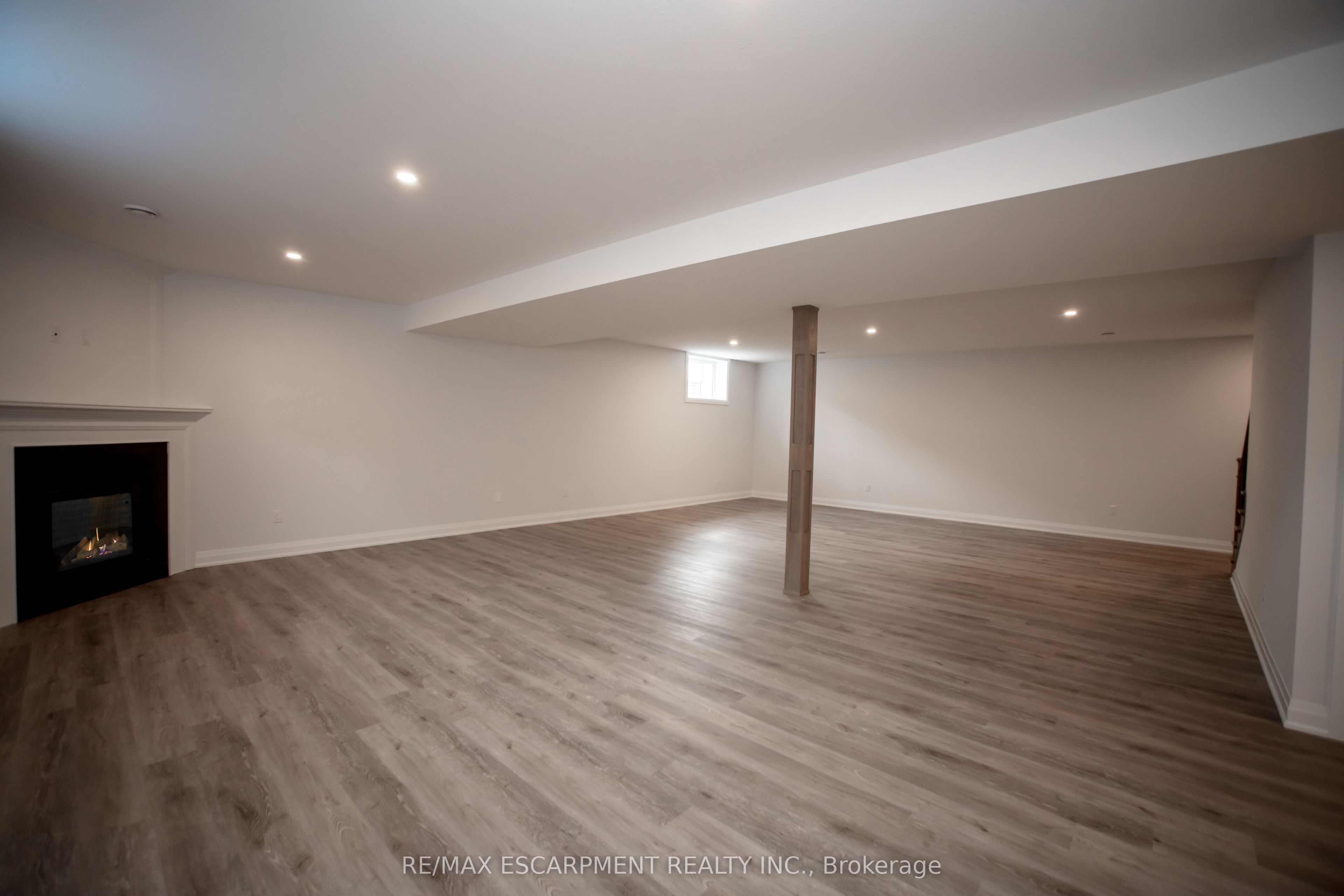 11 Primrose Street Property Photo 33