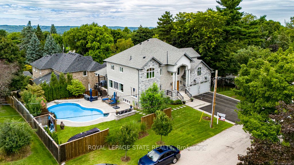 175 Oakhill Pl Property Photo 1