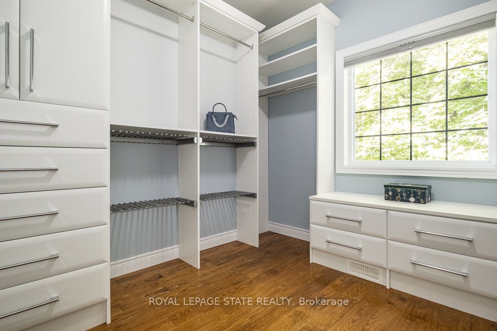 175 Oakhill Pl Property Photo 6