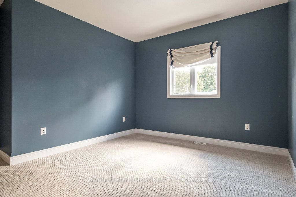 175 Oakhill Pl Property Photo 13