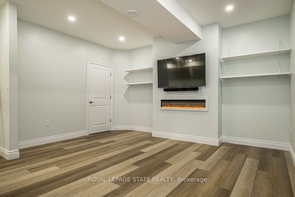 175 Oakhill Pl Property Photo 21