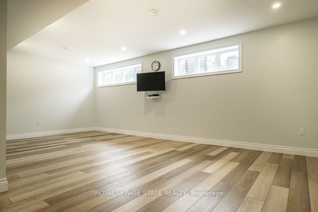 175 Oakhill Pl Property Photo 24