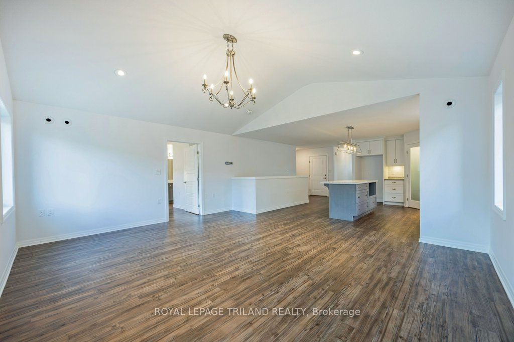 44 Foxtail Lane Property Photo 5