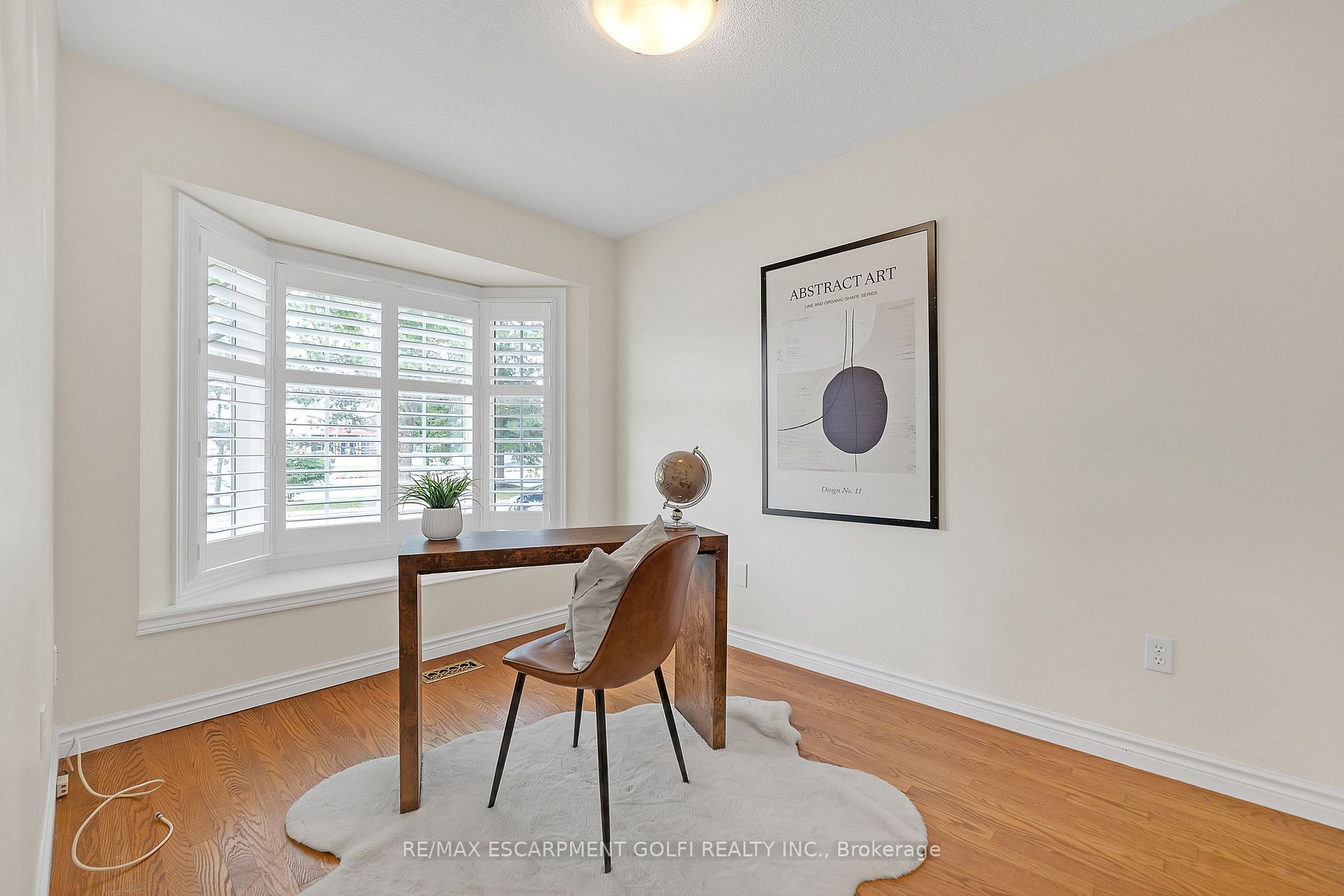 20 Meadowlands Blvd 24 Property Photo 11