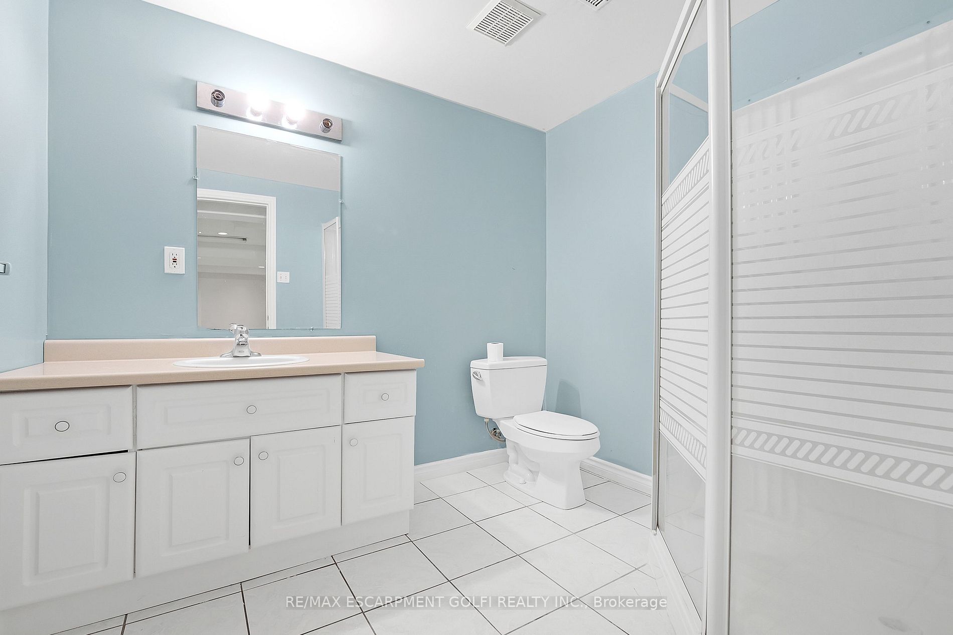 20 Meadowlands Blvd 24 Property Photo 21