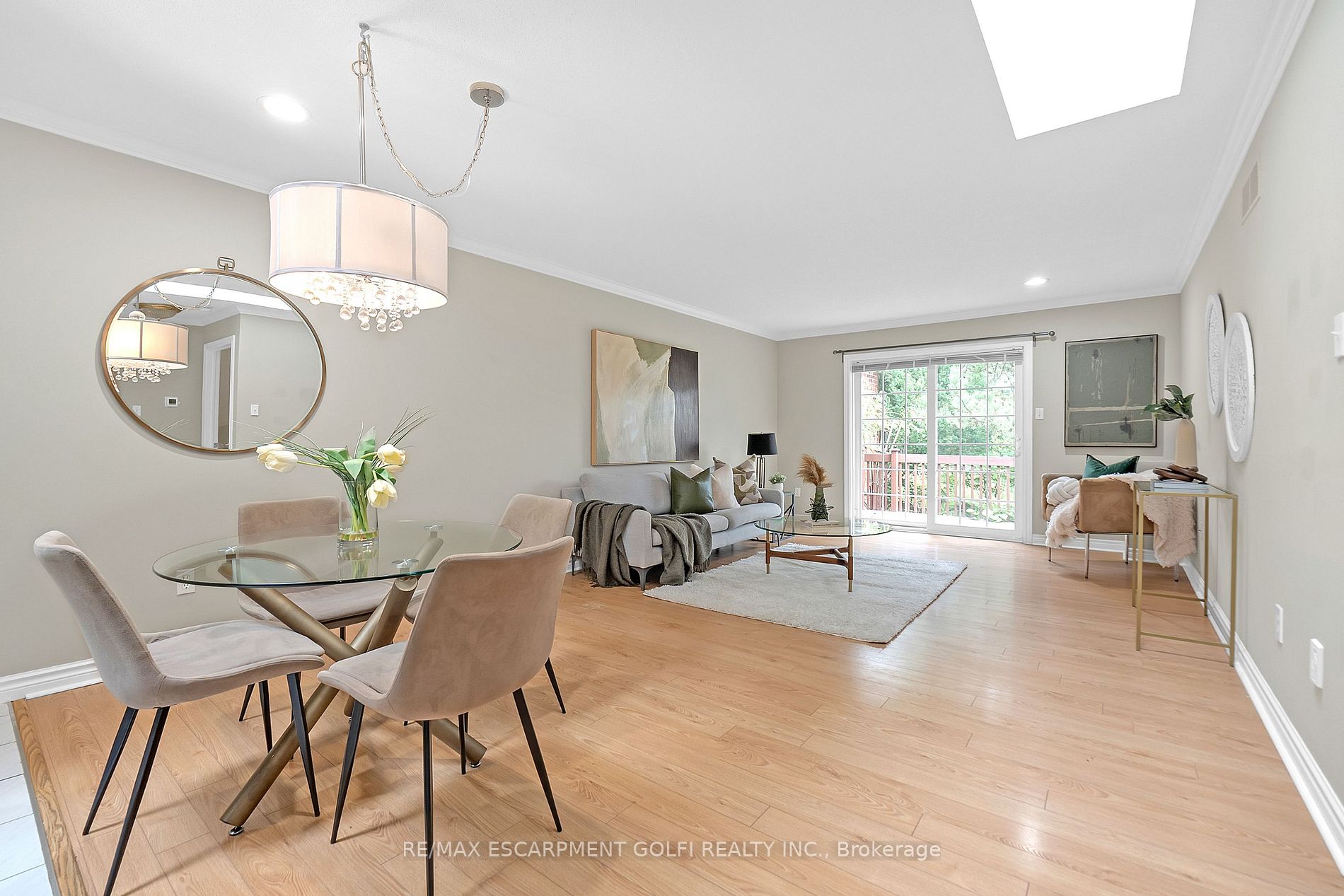 20 Meadowlands Blvd 24 Property Photo 35