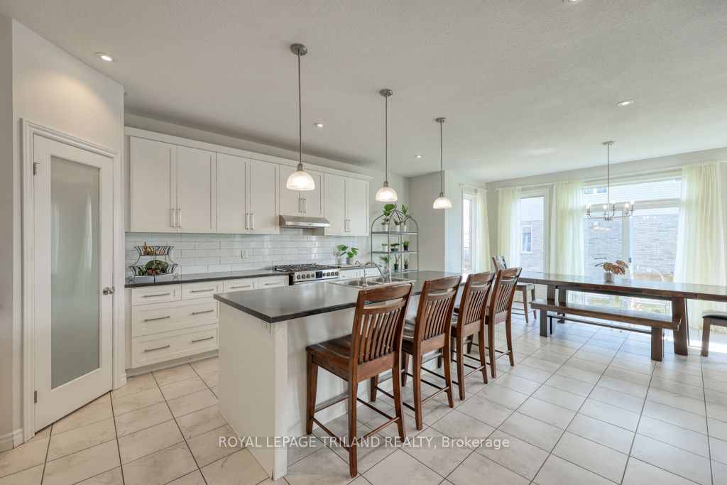 59 Hollingshead Rd Property Photo 2