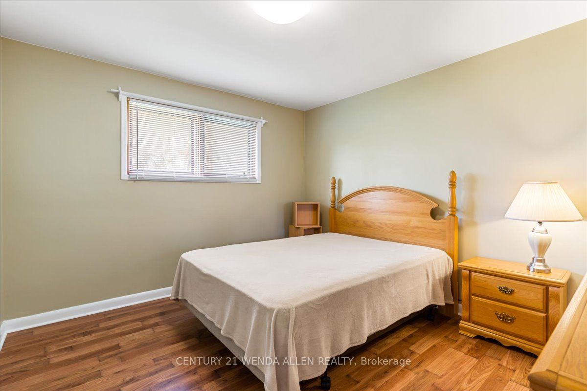 640 Huron Terr Property Photo 7
