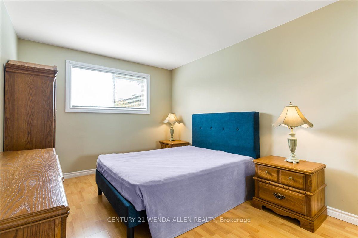 640 Huron Terr Property Photo 8