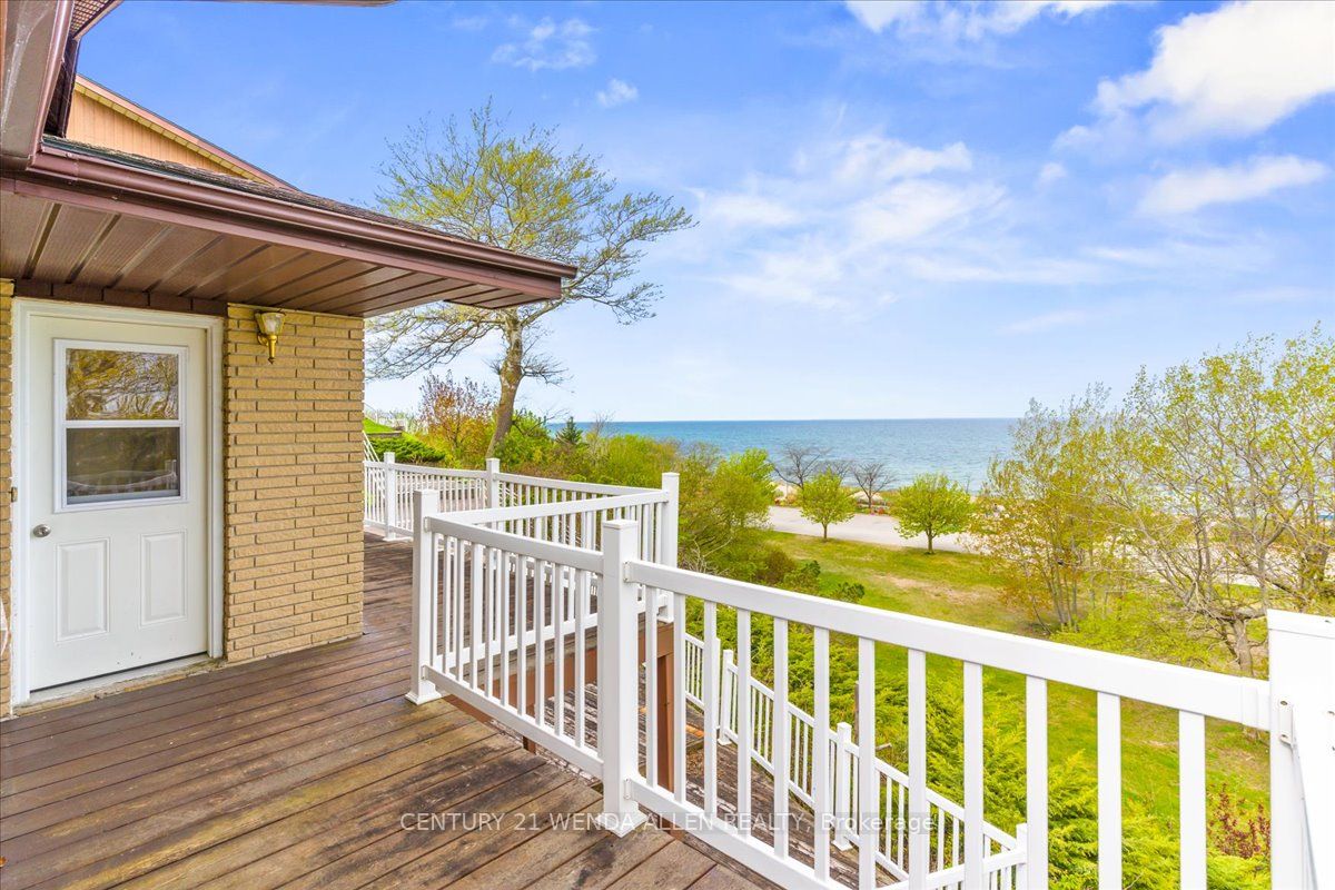 640 Huron Terr Property Photo 24