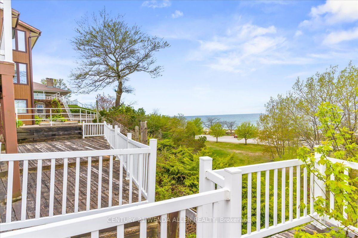 640 Huron Terr Property Photo 25