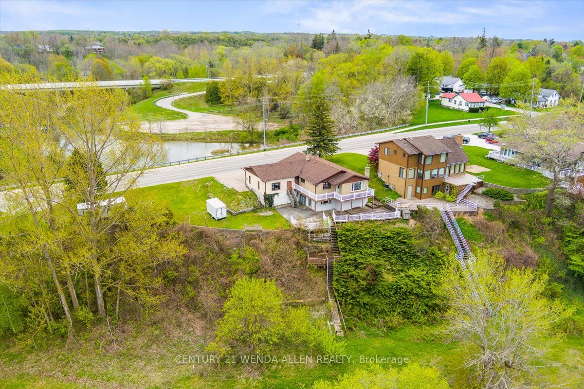 640 Huron Terr Property Photo 29