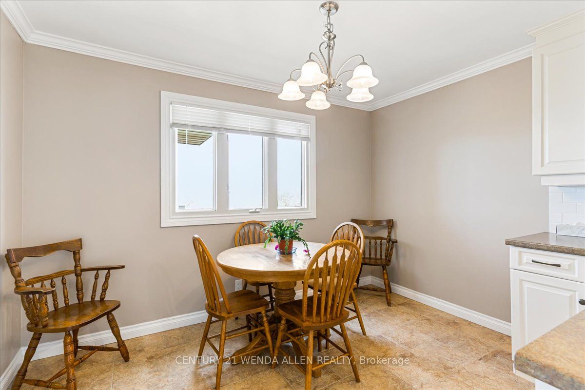 640 Huron Terr Property Photo 39