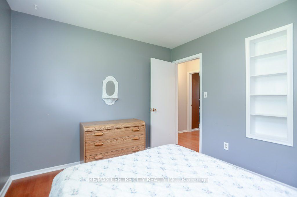 82 Fairview Ave Property Photo 20