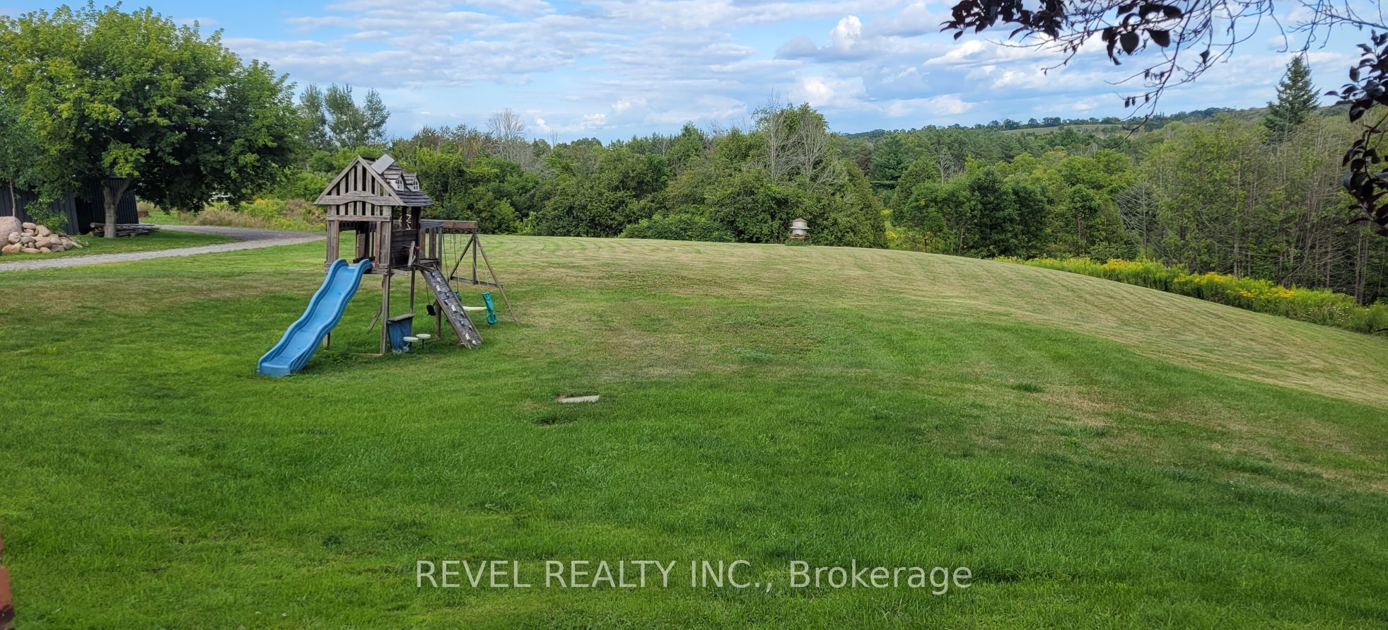 917 County Road 10 Property Photo 9