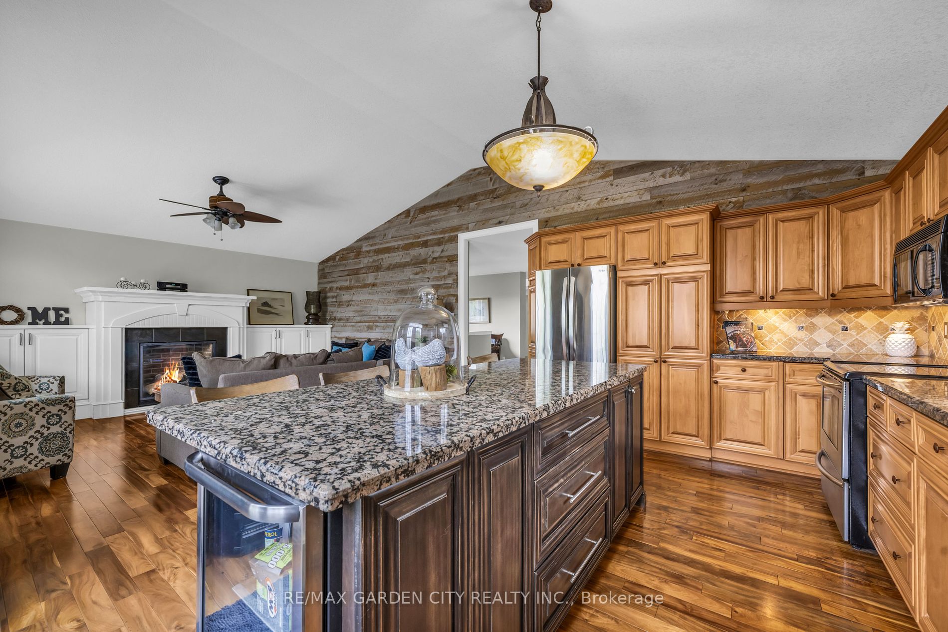 7 Pembroke Circ Property Photo 3