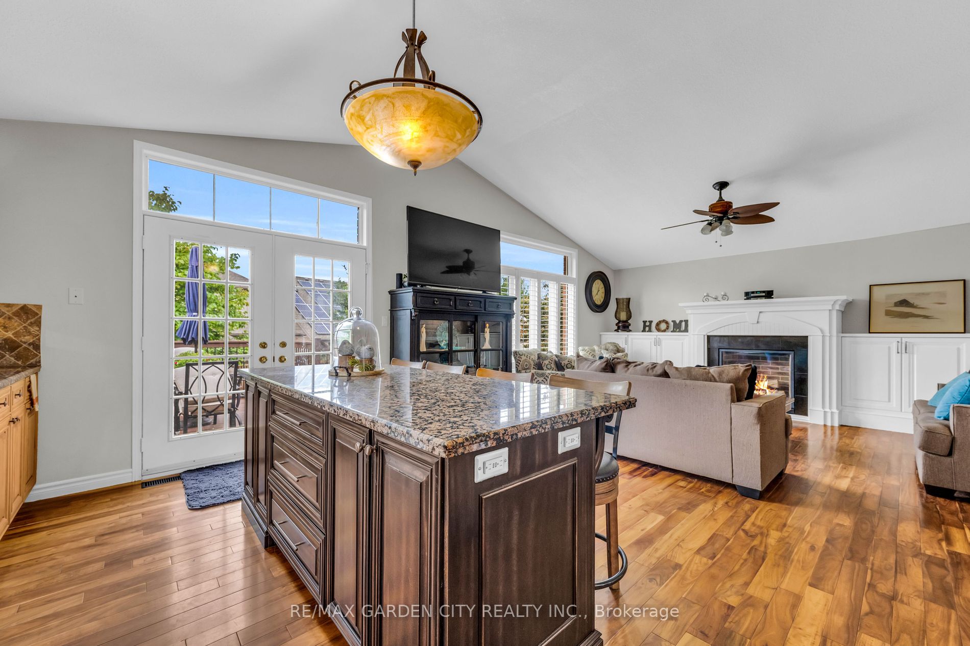 7 Pembroke Circ Property Photo 5