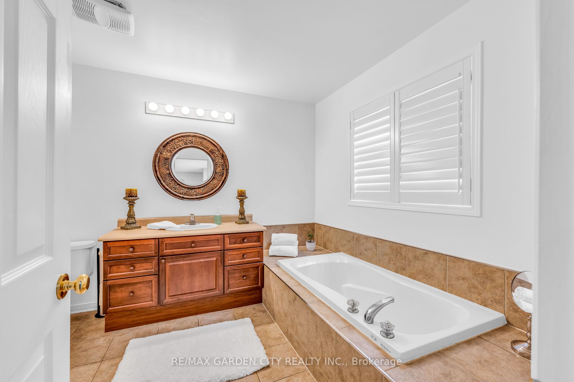 7 Pembroke Circ Property Photo 15