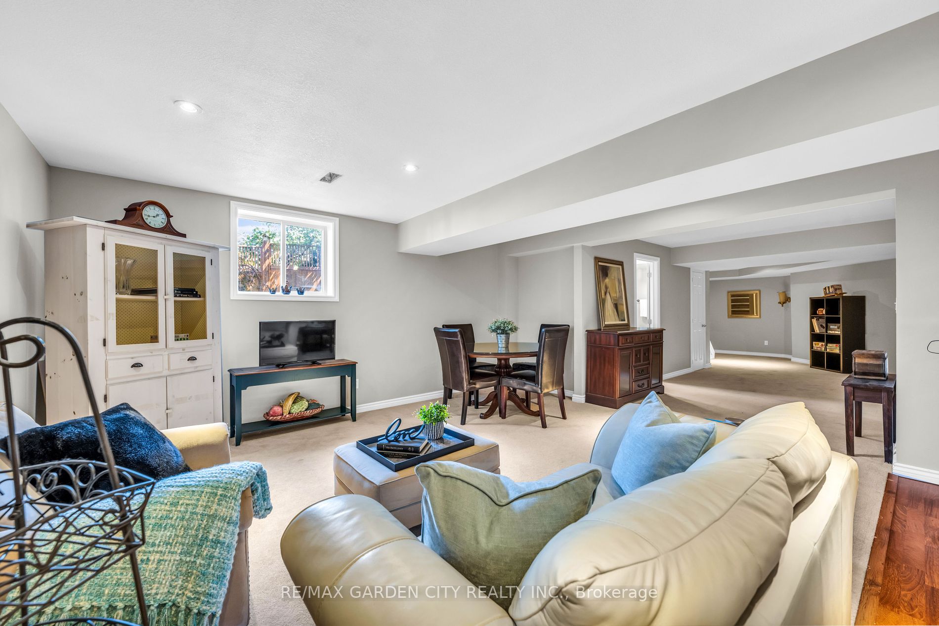 7 Pembroke Circ Property Photo 21
