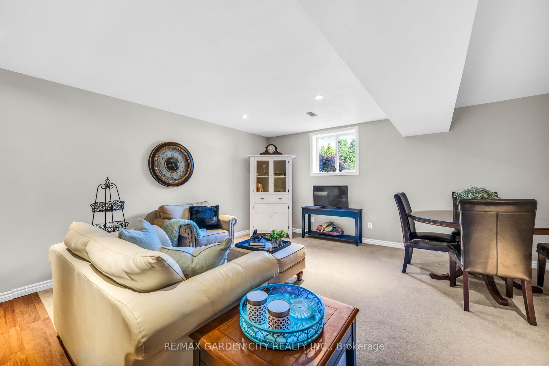 7 Pembroke Circ Property Photo 22