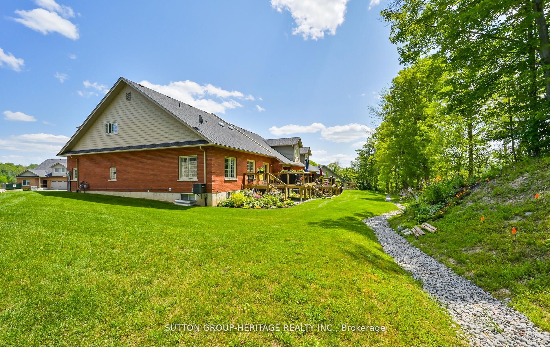 124 Orchard Way Property Photo 15