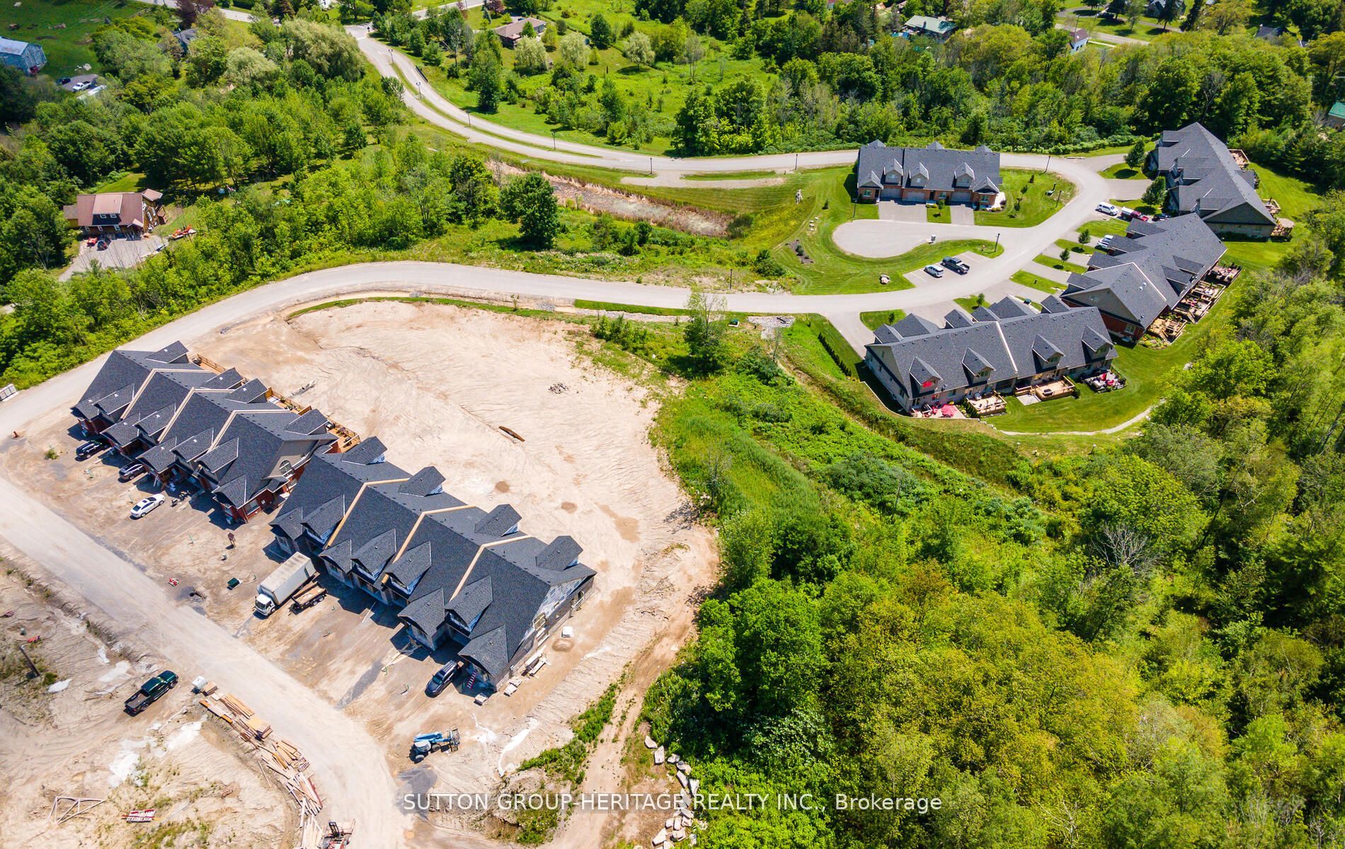 124 Orchard Way Property Photo 32