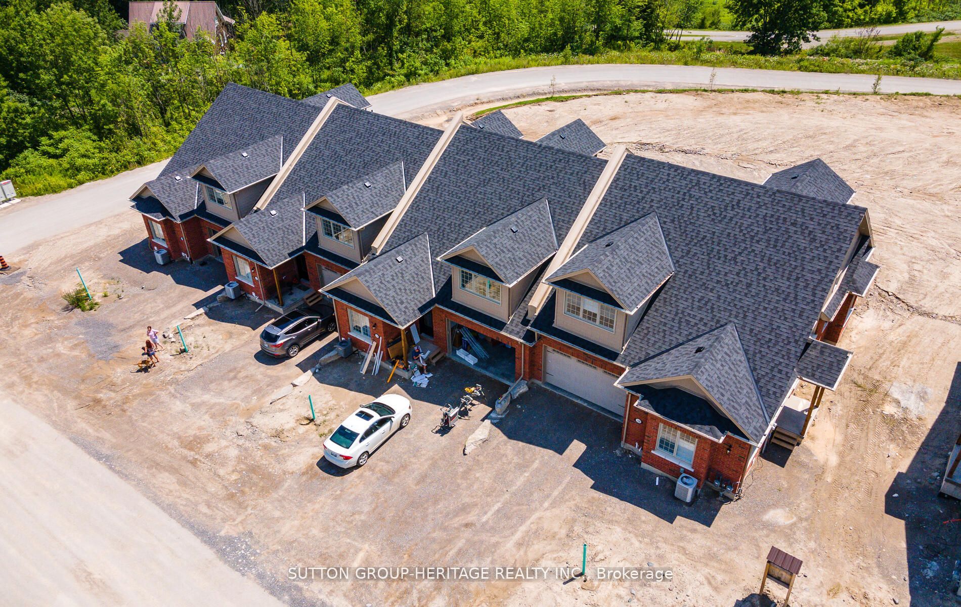 126 Orchard Way Property Photo 8