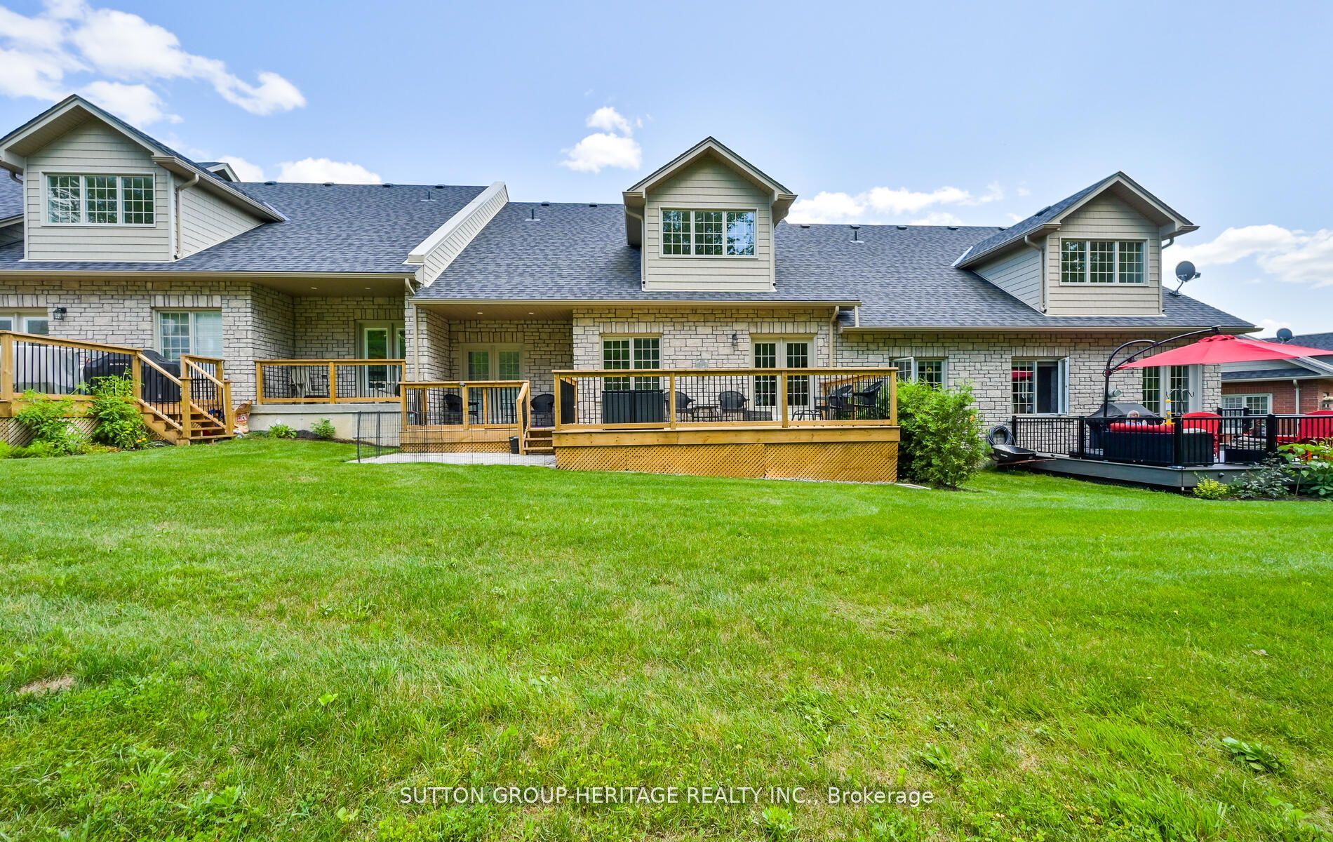 126 Orchard Way Property Photo 12