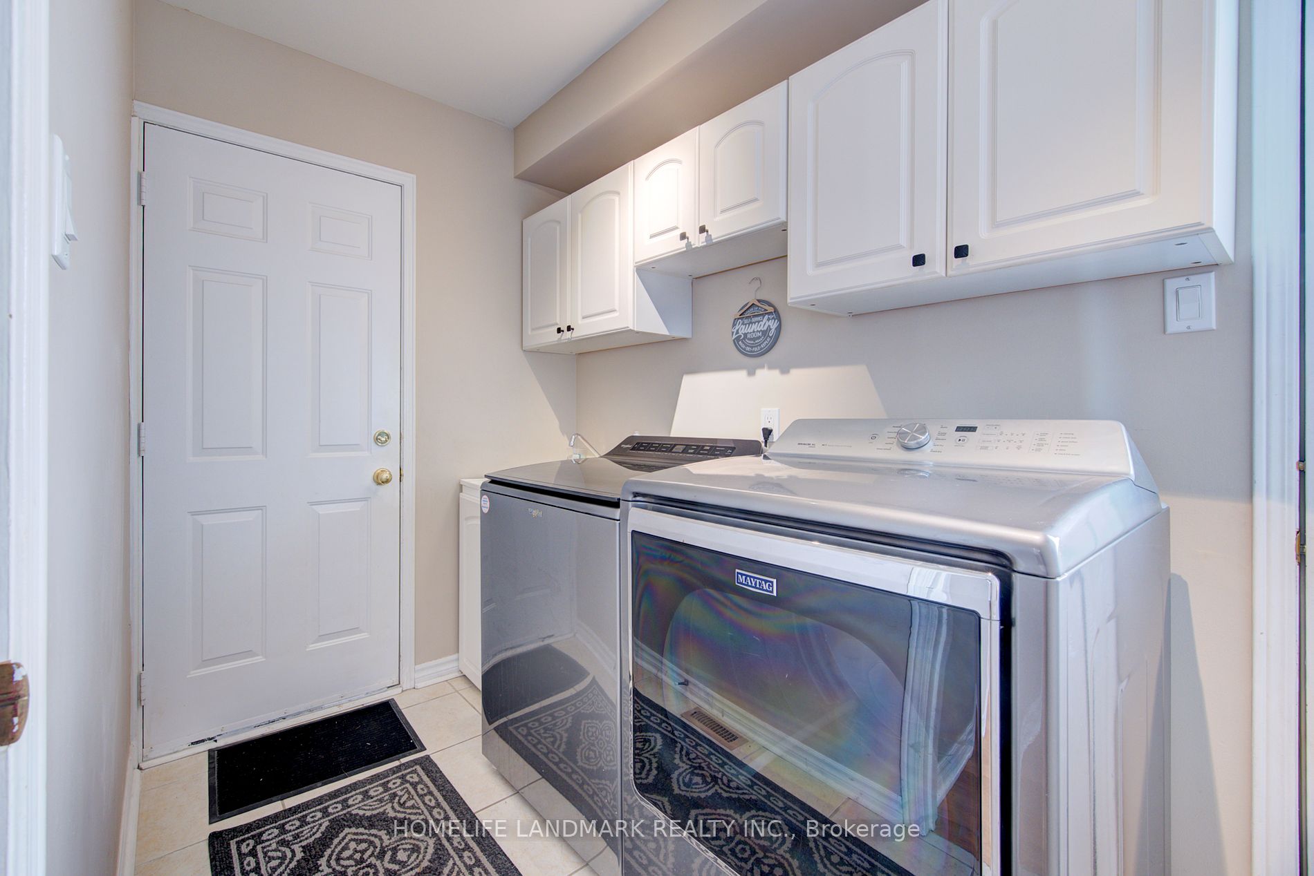 164 Brian Blvd Property Photo 3