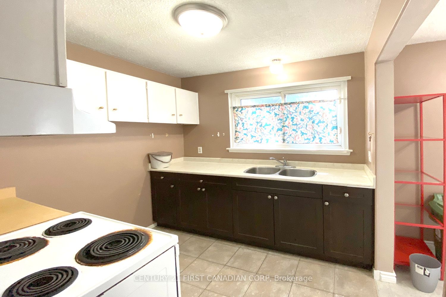 587 Gainsborough Rd 65 Property Photo 20