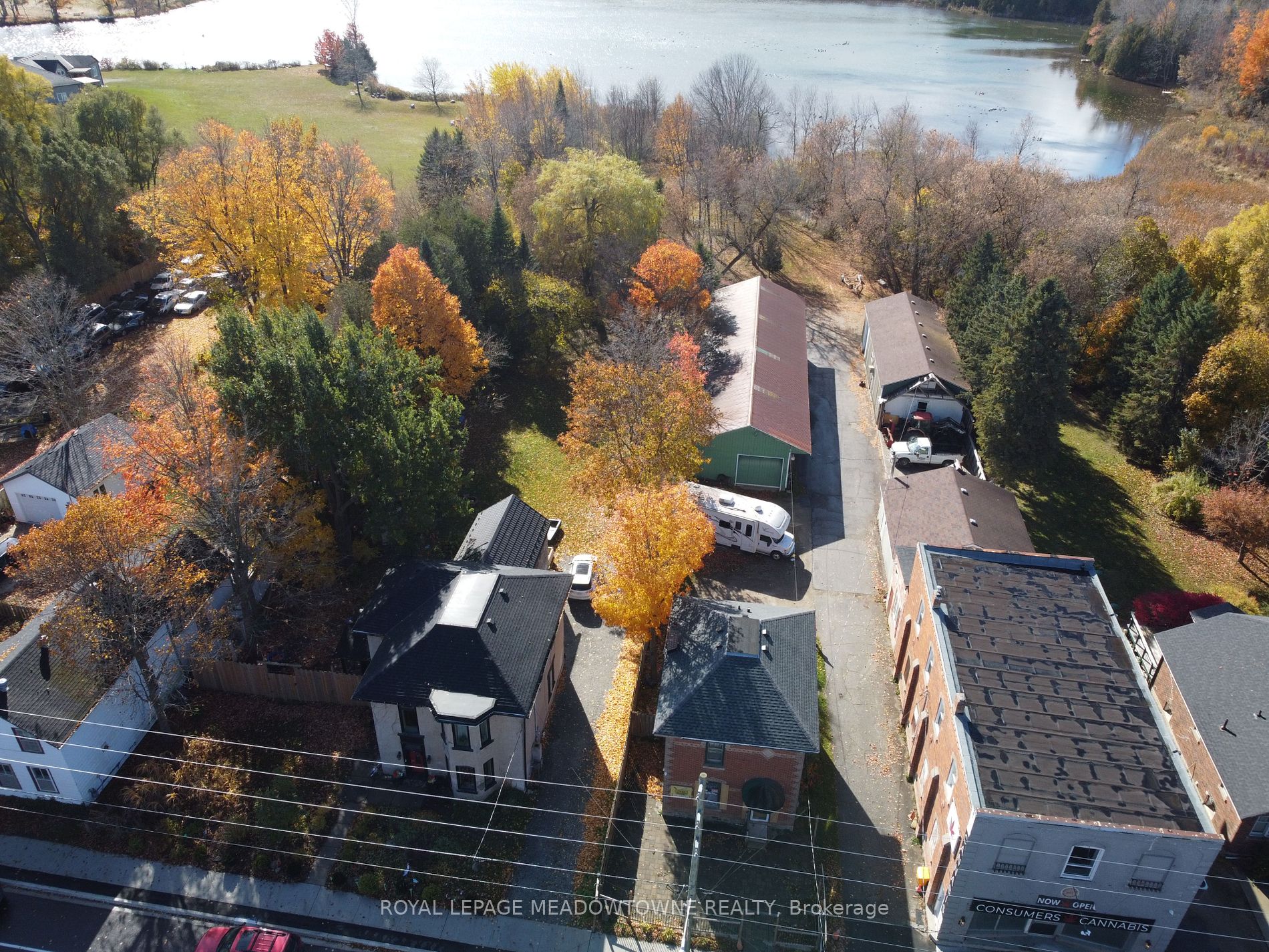90 Trafalgar Rd Property Photo 24