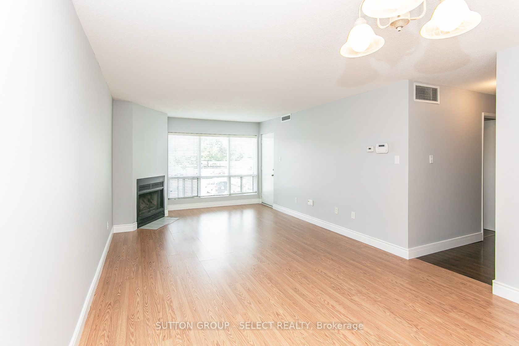 15 Hofstetter Ave 20 Property Photo 2